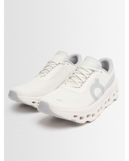 On Shoes White Simple Casual Shoes