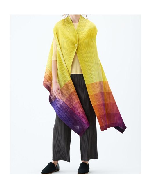 Pleats Please Issey Miyake Yellow Pleats Please Issey Miyake Photon Pleated Vest