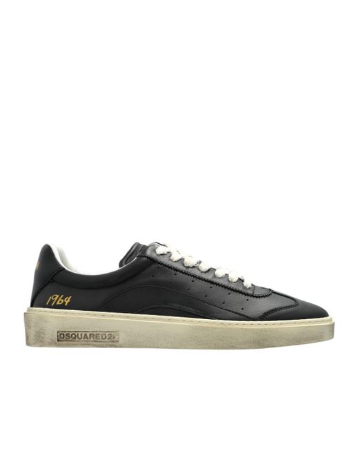 DSquared² Black Round Toe Low Top Casual Shoes for men