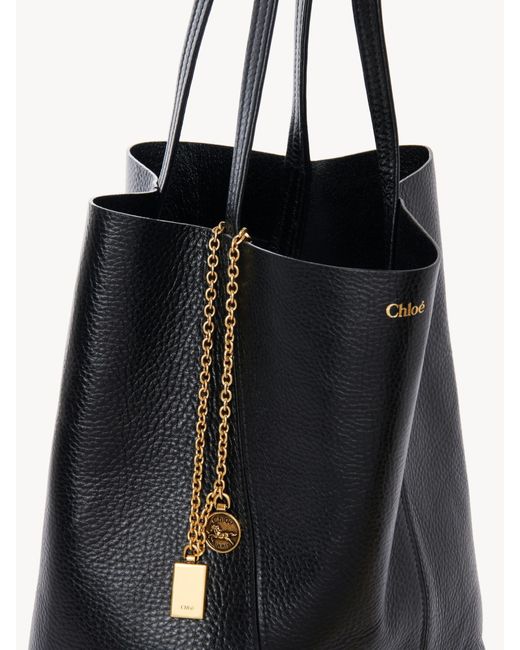 Chloé Black Chloé Spin Charm Detailed Tote Bag