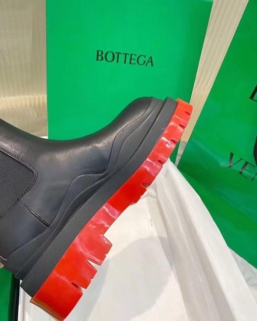 Bottega Veneta Multicolor Tire Chelsea Boots