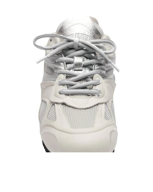 Axel Arigato White Slow Runner