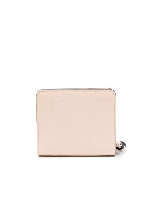Chloé Natural Alphabet Logo Clip