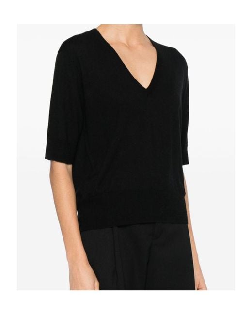 Soft Goat Black V-Neck Short-Sleeved Knit Top