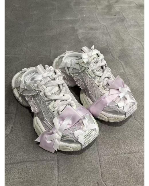 Balenciaga 3Xl Lace Mule in Gray | Lyst