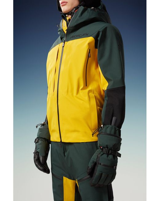 Moncler Green Padded Gloves for men