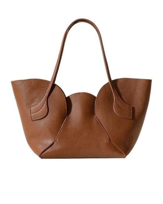 Hereu Brown Can Be Worn As A Shoulder Tote