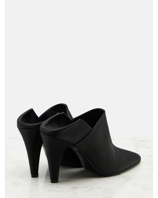 Alaïa Black Pointed-Toe Mules