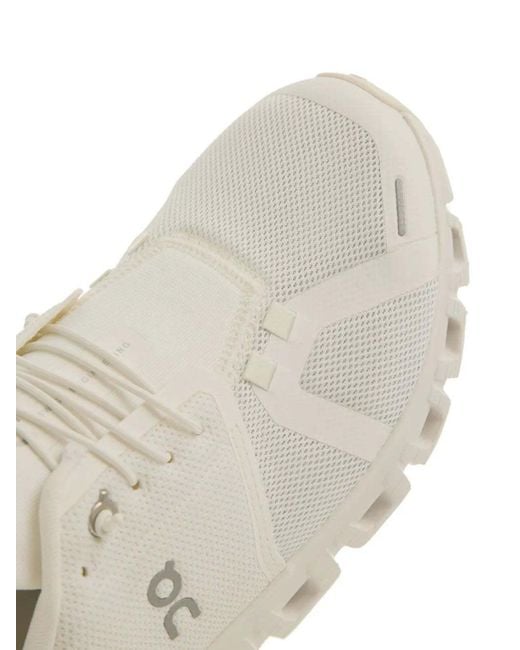 On Shoes White Cloud Lace-Up Running Shoes for men