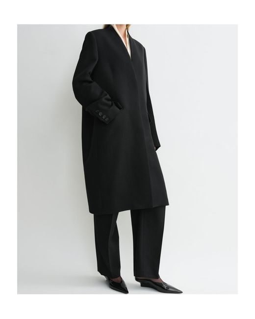 Totême  Black Deep Pleat Coat