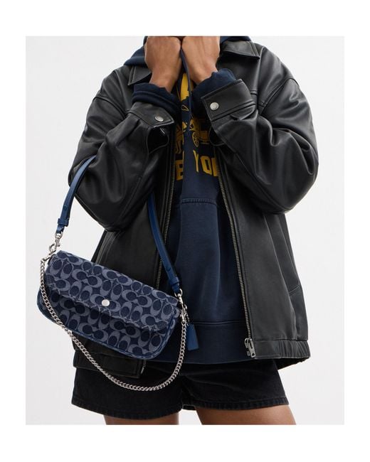 COACH Blue Bolsa Brook Flap Chain Signature Denim