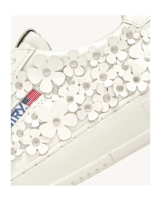Autry White Medalist Floral-Embellished Lace-Up Sneakers