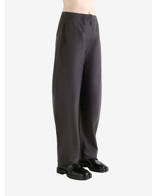 Amomento Gray Curved Long Pants