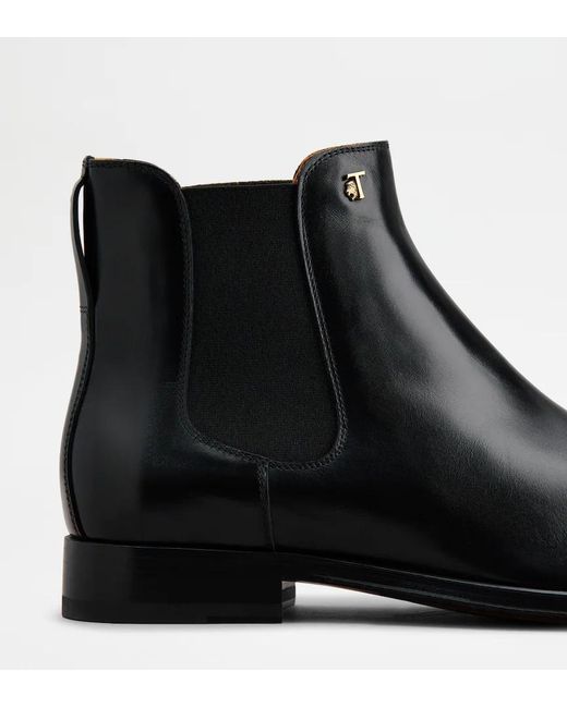 Tod's Black Logo-Plaque Leather Ankle Boots for men