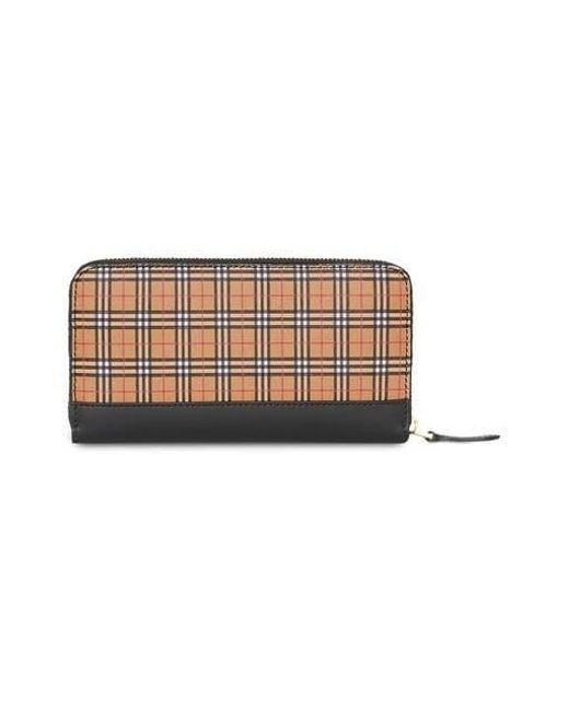 Burberry White Full Zipper Wallet