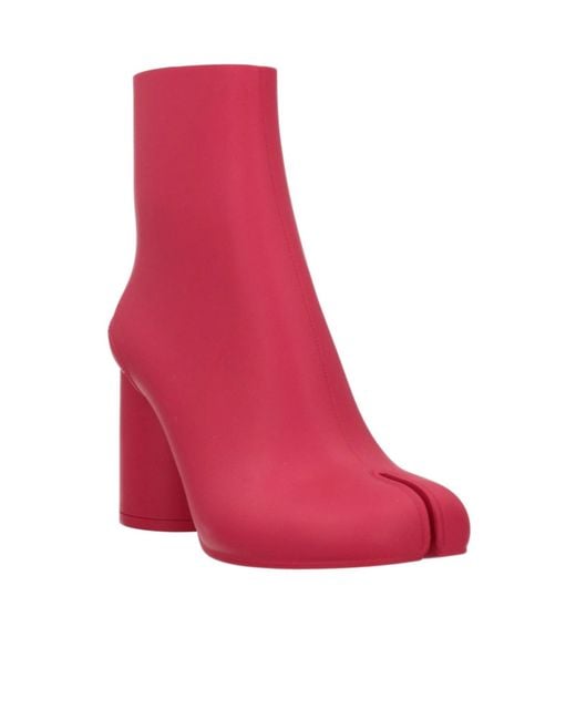 Maison Margiela Red Solid Color Round-Toe Ankle Boots