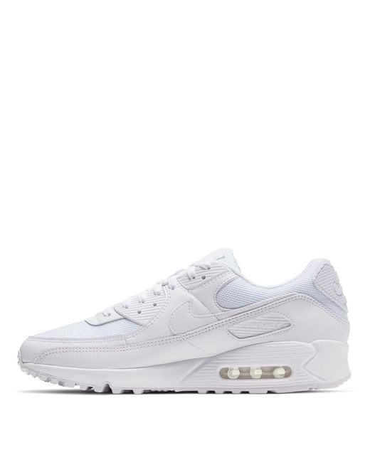 Nike White Retro Sports Shoes for men