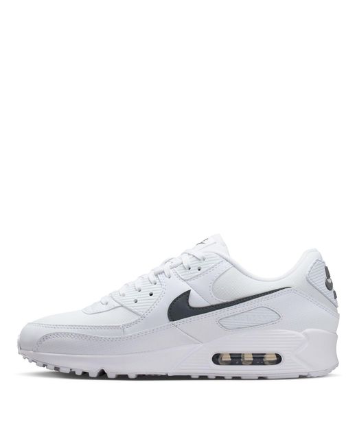 Nike White Solid Color Low Top Trainers for men
