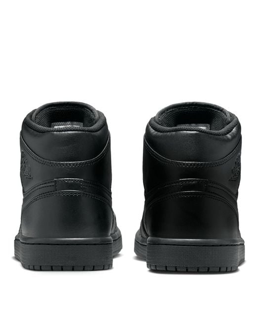 Nike Black Versatile Sports Shoes for men