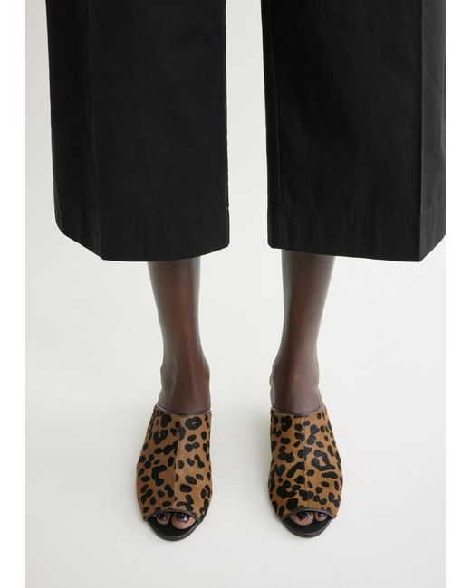 Totême  Brown Round-Toe Slippers