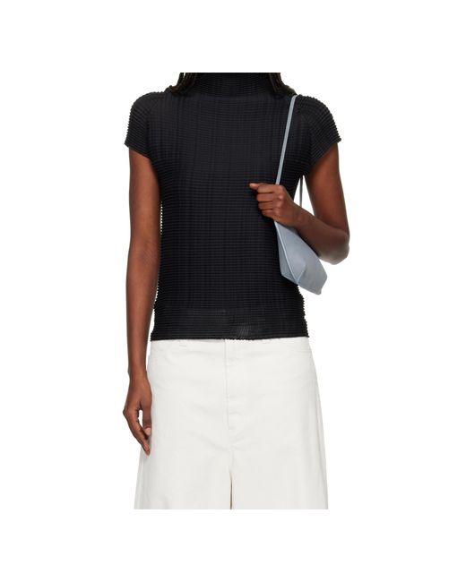 Issey Miyake Black Pleated Short-Sleeved T-Shirt