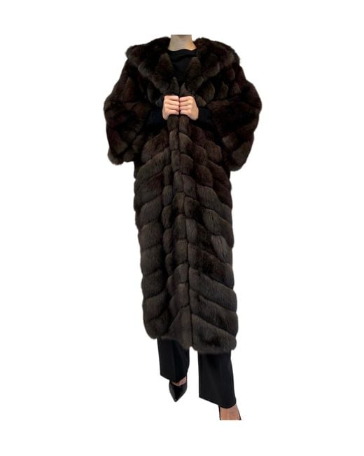 Liska Black Long-Sleeved Coat