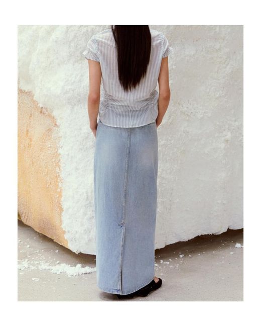 Low Classic Gray Ruffled Striped Shirt