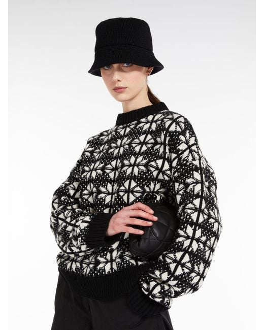 Weekend by Maxmara Black Long-Sleeved Knitted Sweater