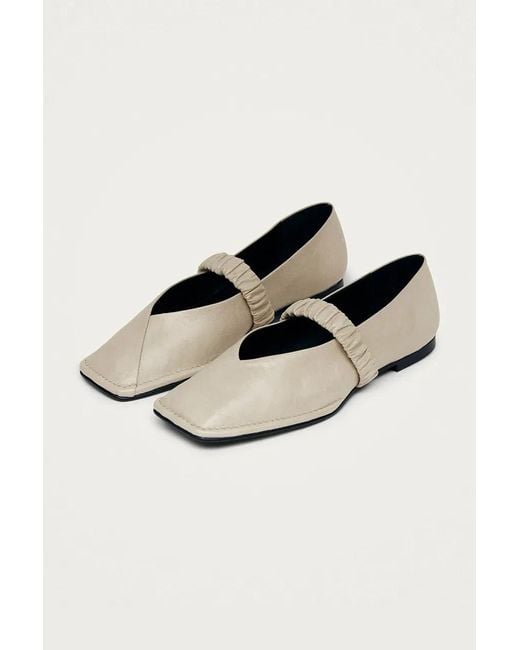 Alohas White Square-Toe Gathered Strap Flats