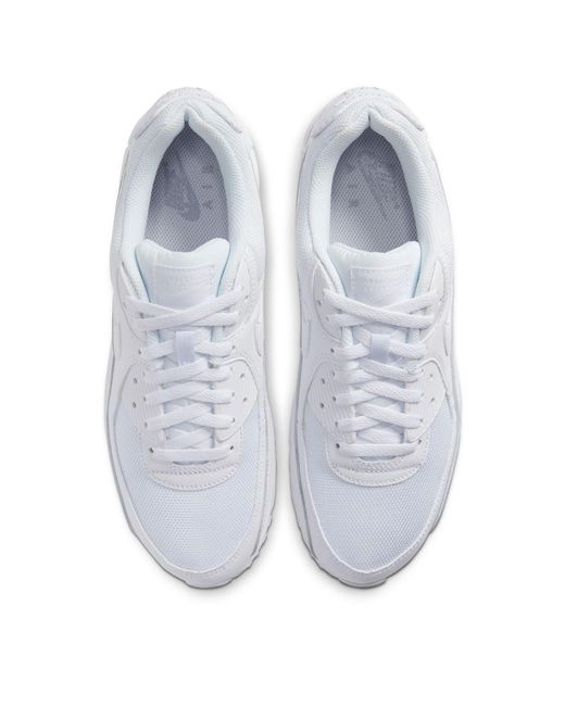 Nike White Retro Sports Shoes for men