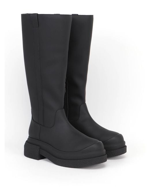Stuart Weitzman Black Round Head Boots