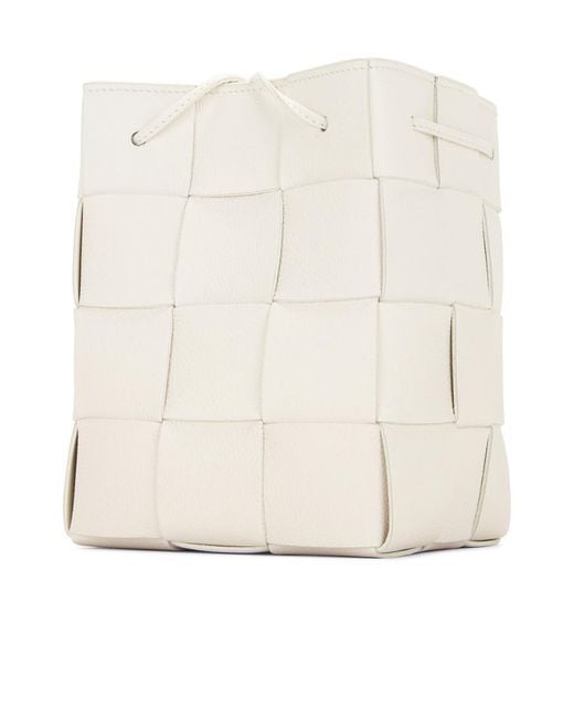 Bottega Veneta White Intreccio Strapped Bucket Bag