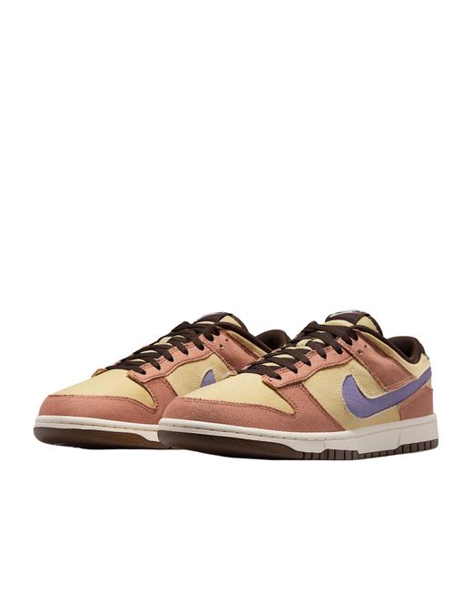 Nike Brown Dunk Low Round Toe Sneakers for men