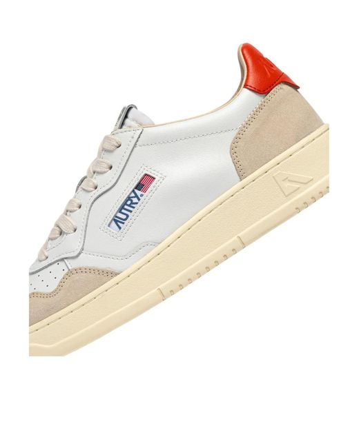 Autry White Medalist Low Sneakers