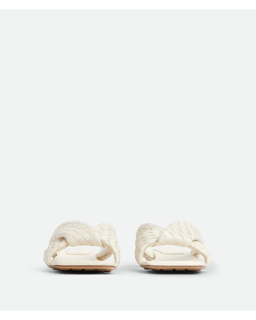 Bottega Veneta White Leather Intrecciato Riva Flat Mules