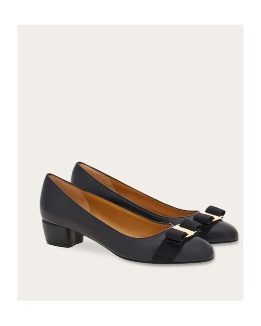 Ferragamo Brown Round Head Low-Heeled Shoes