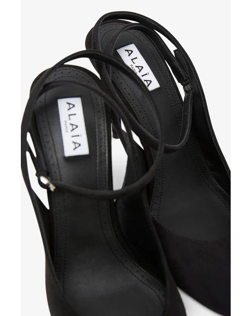 Alaïa Black Round Toe High Heels