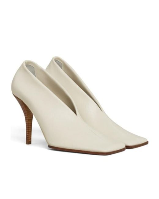 Alaïa White Alaïa Aubergine Soft Square Pumps