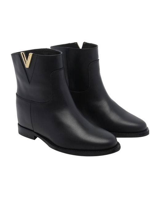 Via Roma 15 Black Round-Toe Ankle Boots