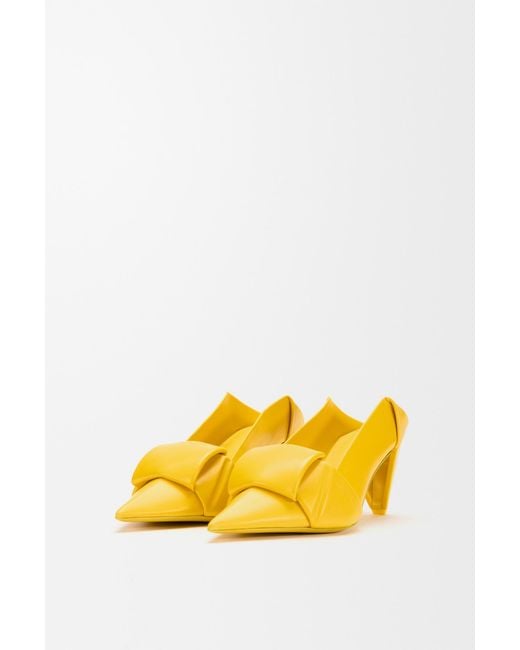 Loewe Yellow Pointed-Toe Pumps
