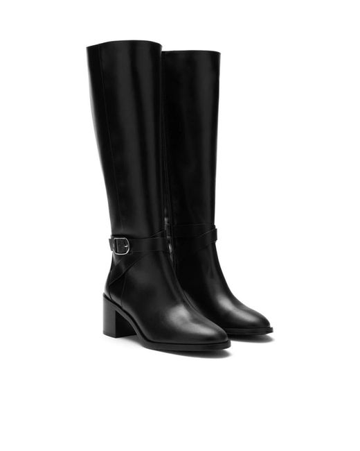Stuart Weitzman Black Round Toe Boots