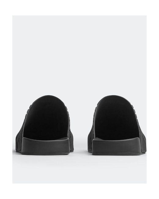 Bottega Veneta Black Intrecciato Embossed Slides for men