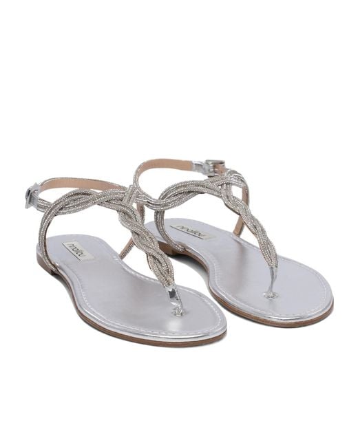 Ninalilou White Round-Toe Flat Sandals