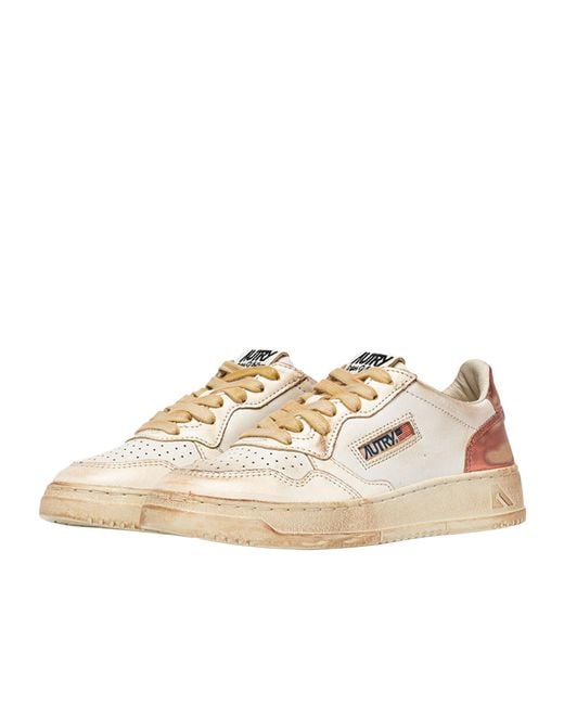 Autry Pink Medalist Super Vintage Low-Top Sneakers