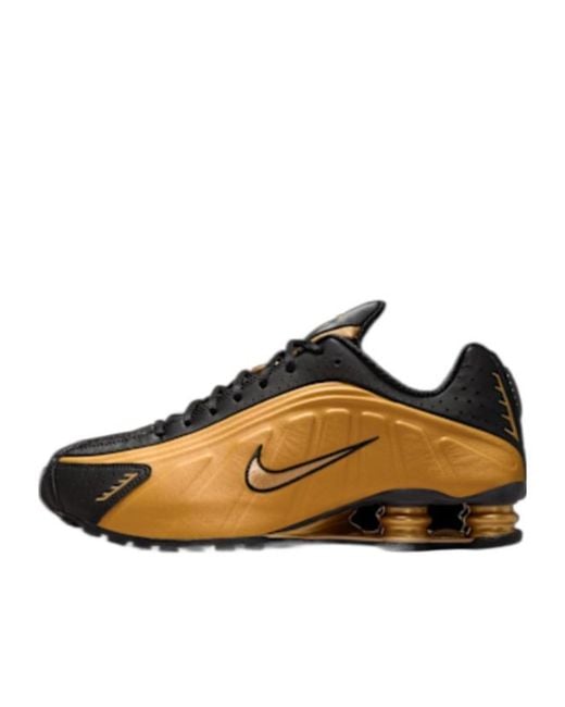 Nike Brown Shox R4 Lace-Up Sneakers for men