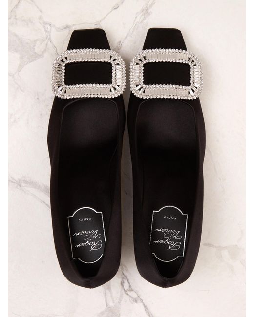Roger Vivier Black Belle Vivier Pilgrim Buckle Embellished Pumps