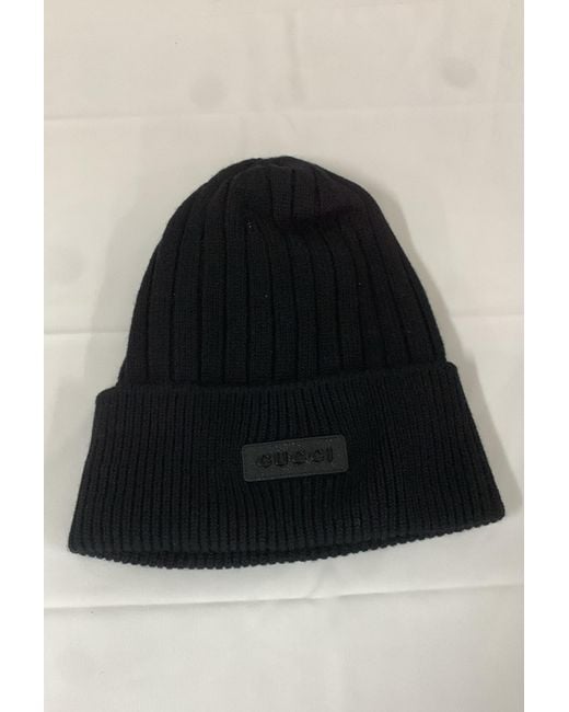 Gucci Black Logo Patch Ribbed Beanie for men