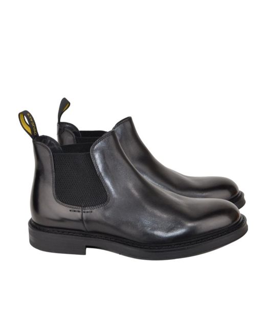 Doucal's Black Round-Toe Slip-On Boots for men