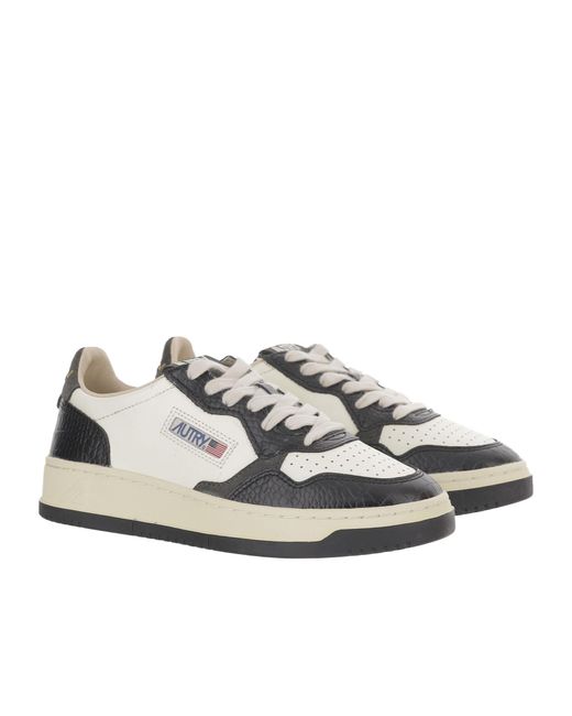 Autry White Medalist Low Sneakers