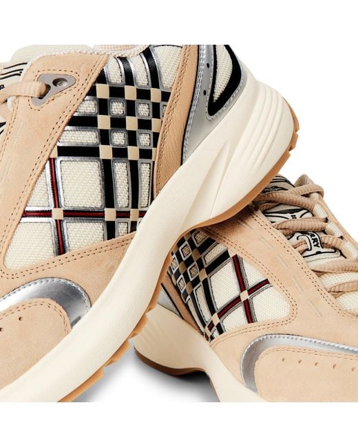 Burberry White Simple Sports Shoes